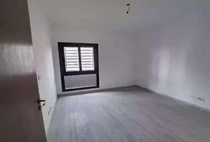 8311857 - Property Image 2