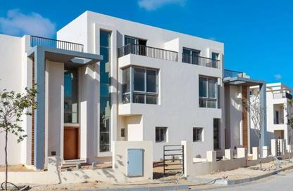 Townhouse - 3 Bedrooms - 3 Bathrooms for sale in Sodic West - Sheikh Zayed Compounds - Sheikh Zayed City - Giza
