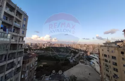 Apartment - 6 Bedrooms - 3 Bathrooms for sale in Ahmed Allam St. - Sporting - Hay Sharq - Alexandria