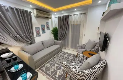 Apartment - Studio - 1 Bathroom for rent in Doctor Yassin Abdel Ghaffar St. - Area C - Ganoob El Acadimia - New Cairo City - Cairo