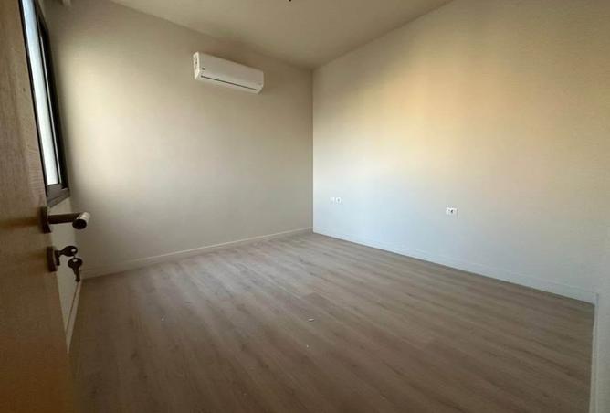 8145527 - Property Image 2