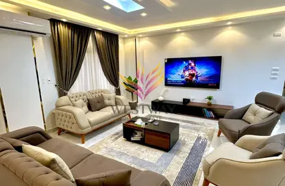 Apartment - 3 Bedrooms - 1 Bathroom for rent in 8th District - Sheikh Zayed City - Giza