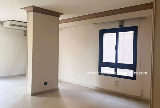 8074689 - Property Image 2
