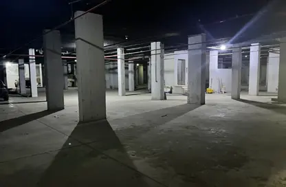Warehouse - Studio - 2 Bathrooms for sale in Gamal Abdel Nasser Axis - The 3rd Settlement - New Cairo City - Cairo