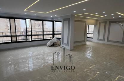 Apartment - 3 Bedrooms - 2 Bathrooms for sale in Mohamed Mandour St. - 1st Zone - Nasr City - Cairo