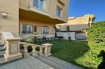 Apartment - 4 Bedrooms - 3 Bathrooms for sale in Service Road - Ganoob El Acadimia - New Cairo City - Cairo