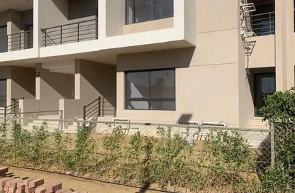 شقة - 3 غرف نوم - 3 حمامات للايجار في مون ريزيدنس - فيفث سكوير - التجمع الخامس - مدينة القاهرة الجديدة - القاهرة