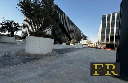 Office Space - Studio - 2 Bathrooms for sale in Eastown - 5th Settlement Compounds - The 5th Settlement - New Cairo City - Cairo