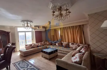 Apartment - 3 Bedrooms - 2 Bathrooms for sale in Street 291 - New Maadi - Hay El Maadi - Cairo