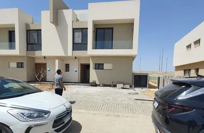 منزل مزدوج - 5 غرف نوم - 5 حمامات للبيع في كمبوند البروج - كمبوندات الشروق - مدينة الشروق - القاهرة