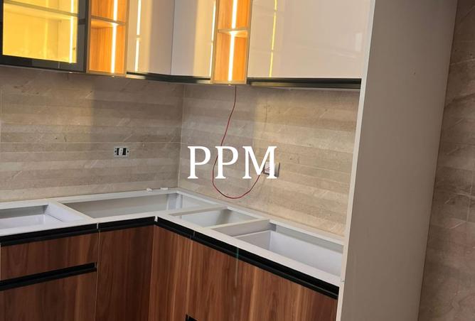 8322741 - Property Image 2