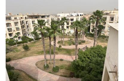 شقة - 4 غرف نوم - 2 حمامات للايجار في حدائق المهندسين - الحي الرابع - الشيخ زايد - الجيزة