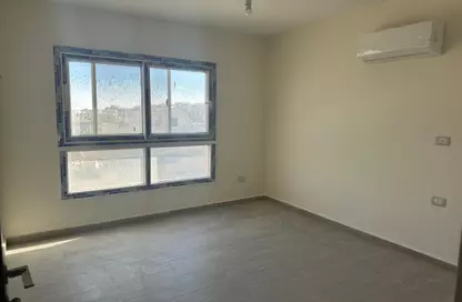 Office Space - Studio - 1 Bathroom for rent in Beverly Hills - Sheikh Zayed Compounds - Sheikh Zayed City - Giza