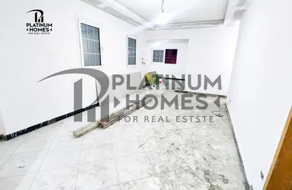 Apartment - 2 Bedrooms - 2 Bathrooms for sale in Victor Emanuel Al Thaleth St. - Kafr Abdo - Roushdy - Hay Sharq - Alexandria