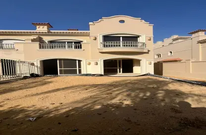 Townhouse - 3 Bedrooms - 3 Bathrooms for sale in Al Patio 5 East - El Patio - El Shorouk Compounds - Shorouk City - Cairo