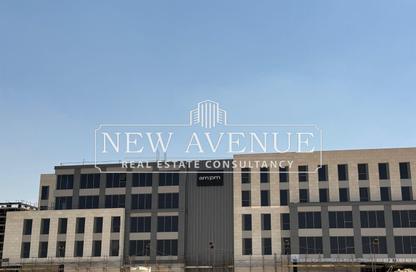 Office Space - Studio - 1 Bathroom for sale in Swan Lake Residence - 5th Settlement Compounds - The 5th Settlement - New Cairo City - Cairo