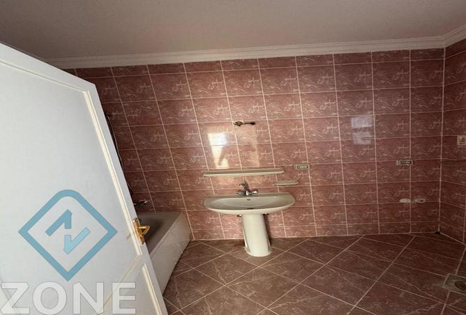 8138554 - Property Image 2