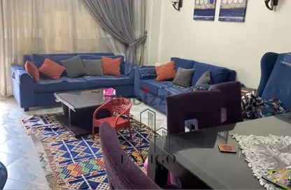 Apartment - 2 Bedrooms - 2 Bathrooms for sale in Abdel Hafiz Ahmed St. - 8th Zone - Nasr City - Cairo