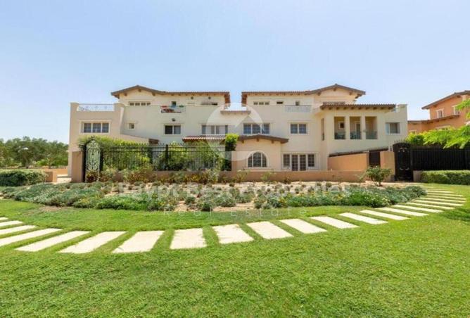 8319539 - Property Image 2