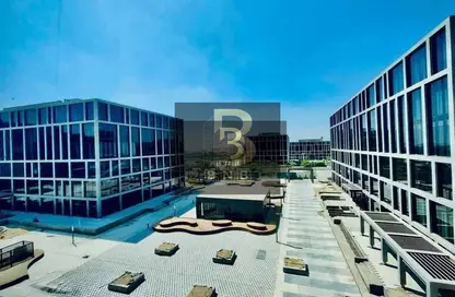 نصف طابق - استوديو - 6 حمامات للبيع في كايرو فيستيفال سيتى - المستثمرين الشمالية - مدينة القاهرة الجديدة - القاهرة