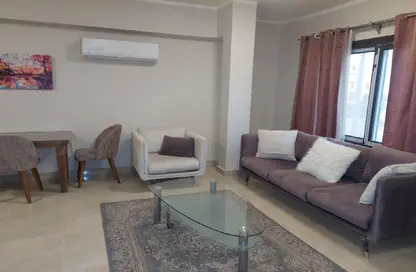 Apartment - 2 Bedrooms - 1 Bathroom for rent in Zizinia St. - South Investors Area - New Cairo City - Cairo