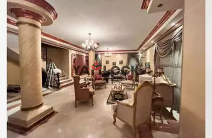 Villa - 6 Bedrooms - 5 Bathrooms for sale in Om Kalthoum St. - Rehab City Third Phase - Al Rehab - New Cairo City - Cairo