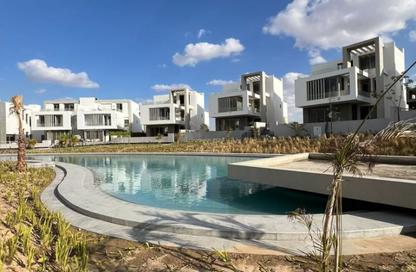 Villa - 5 Bedrooms - 6 Bathrooms for sale in New Giza - Cairo Alexandria Desert Road - 6 October City - Giza