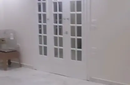 Apartment - 3 Bedrooms - 2 Bathrooms for rent in Dr Al Batrawy St. - 1st Zone - Nasr City - Cairo