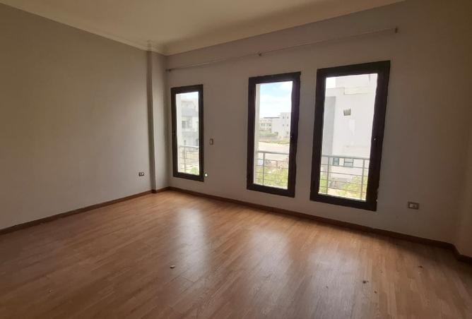8088853 - Property Image 2