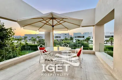 Chalet - 3 Bedrooms - 4 Bathrooms for rent in Hacienda Bay - Sidi Abdel Rahman - North Coast