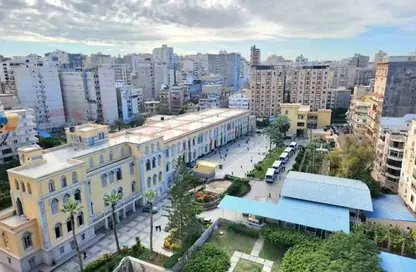 شقة - 3 غرف نوم - 3 حمامات للبيع في جليم - حي شرق - الاسكندرية
