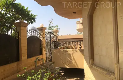 شقة - 3 غرف نوم - 2 حمامات للبيع في المنطقة ب - حى جنوب الاكايمية - مدينة القاهرة الجديدة - القاهرة