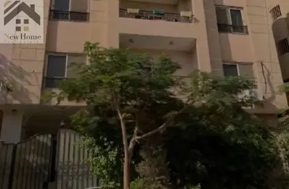 Apartment - 3 Bedrooms - 2 Bathrooms for sale in South Investors Area - New Cairo City - Cairo