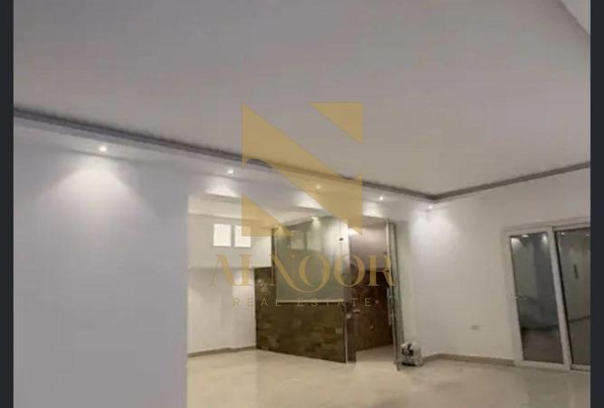 8072367 - Property Image 2