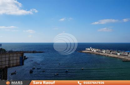 Apartment - 2 Bedrooms - 2 Bathrooms for sale in Al Geish Road - Glim - Hay Sharq - Alexandria