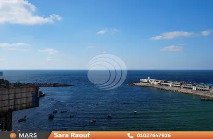 Apartment - 2 Bedrooms - 2 Bathrooms for sale in Al Geish Road - Glim - Hay Sharq - Alexandria