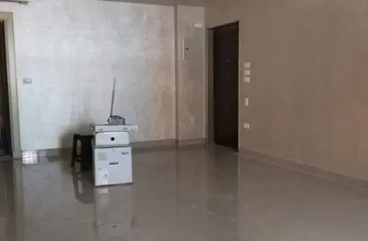 شقة - غرفة نوم - 2 حمامات للبيع في إيزي لايف - المستثمرين الجنوبية - مدينة القاهرة الجديدة - القاهرة