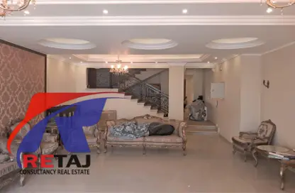 Apartment - 5 Bedrooms - 3 Bathrooms for rent in Naguib Al Rihani St. - Al Narges 7 - Al Narges - New Cairo City - Cairo
