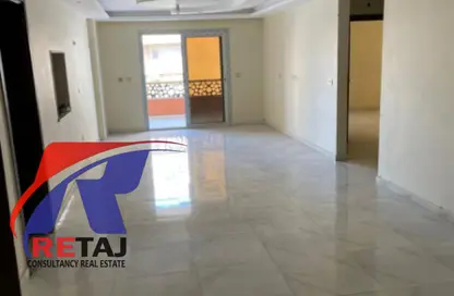 Apartment - 3 Bedrooms - 3 Bathrooms for sale in Ali Amin St. - 1st Zone - Nasr City - Cairo