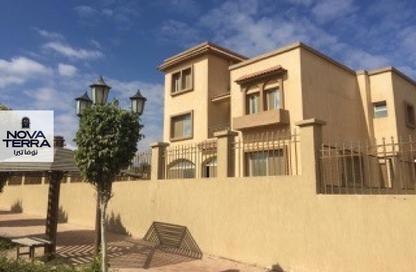 Villa - 6 Bedrooms - 7 Bathrooms for sale in Rayhana Compound - Al Wahat Road - 6 October City - Giza