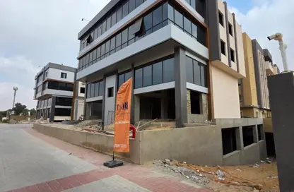 محل - استوديو للايجار في الحي 21 - مدينة العاشر من رمضان - الشرقية