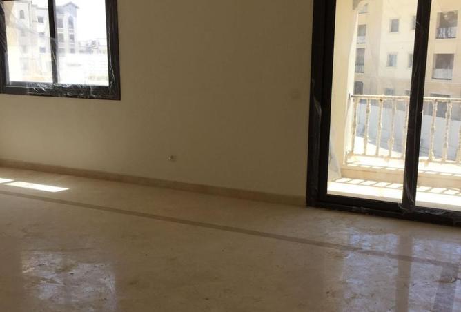 8081417 - Property Image 2