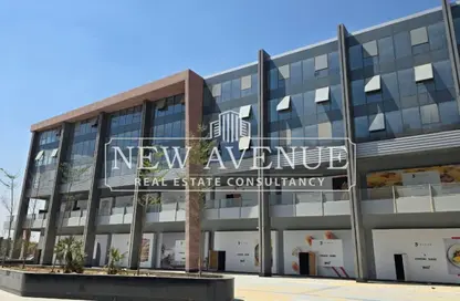 Retail - Studio - 1 Bathroom for rent in Three Sixty - 5th Settlement Compounds - The 5th Settlement - New Cairo City - Cairo Retail - Studio - 1 Bathroom for rent in Three Sixty - 5th Settlement Compounds - The 5th Settlement - New Cairo City - Cairo