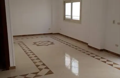 Apartment - 3 Bedrooms - 2 Bathrooms for rent in Ring Road - Zahraa El Maadi - Hay El Maadi - Cairo