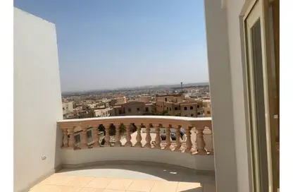 (بنتهاوس  (روف - 4 غرف نوم - 3 حمامات للبيع في شارع دكتور سميرة موسي - الحي الخامس - مدينة العبور - القليوبية