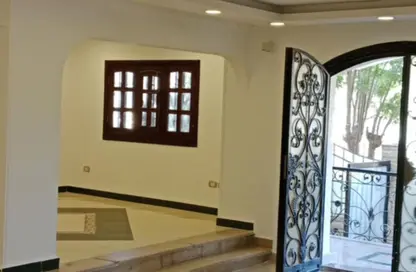 شقة - 5 غرف نوم - 3 حمامات للايجار في شارع 26 - الحي الثاني - التجمع الخامس - مدينة القاهرة الجديدة - القاهرة