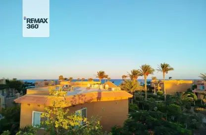 منزل مزدوج - 3 غرف نوم - 3 حمامات للبيع في امباير ريزورت - العين السخنة - السويس