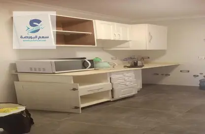 شقة - 4 غرف نوم - 2 حمامات للبيع في طريق بيفرلي هيلز - الحي السابع عشر - الشيخ زايد - الجيزة