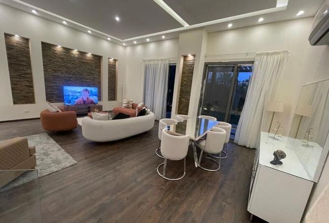 8402470 - Property Image 2