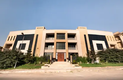 Apartment - 2 Bedrooms - 2 Bathrooms for rent in Area C - Ganoob El Acadimia - New Cairo City - Cairo